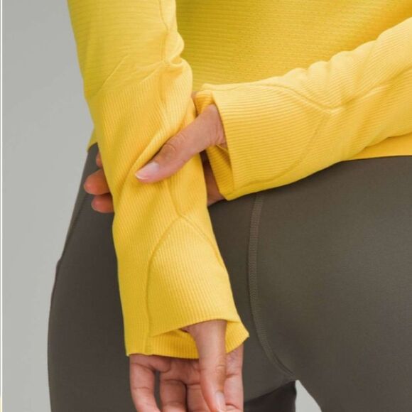 Lululemon Utility Yellow Long-Sleeve Top in Size 4 - Picture 2 of 6